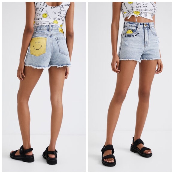 Desigual High Waisted Light Stone Wash Cut Off Smiley Face Jean Shorts - Picture 4 of 16